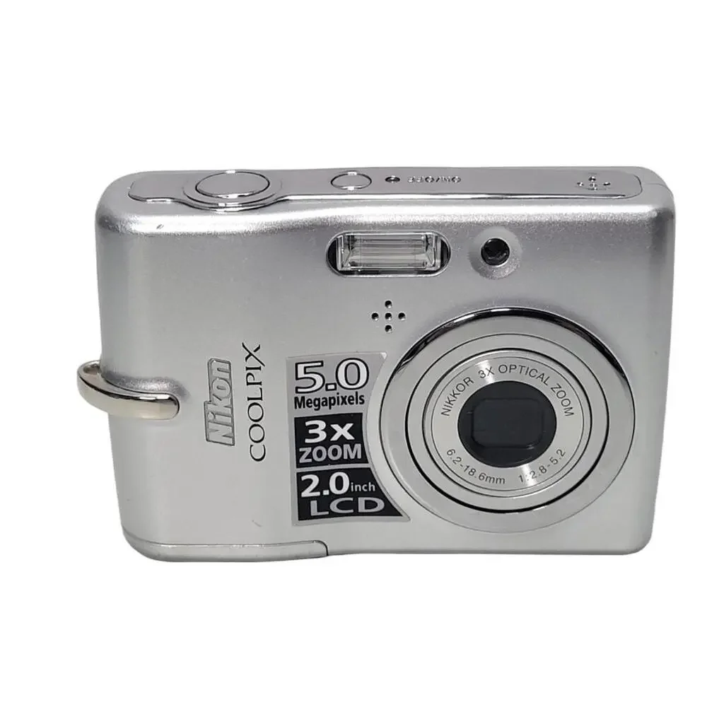 Nikon Coolpix L10 Digital Compact Camera 5.0MP Silver Complete In Box TESTED